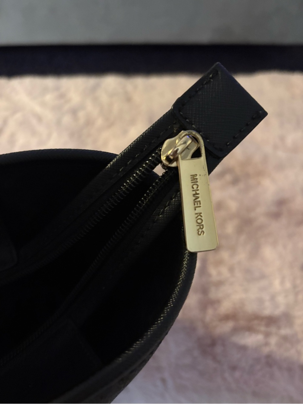 Michael Kors Women’s Jet Set Travel Small Logo Top-Zip Tote Bag - Picture 5 of 6